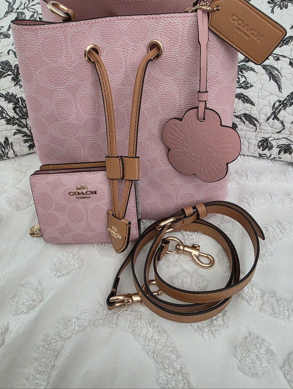 Coach Powder Pink Small Bucket Matching Wallet